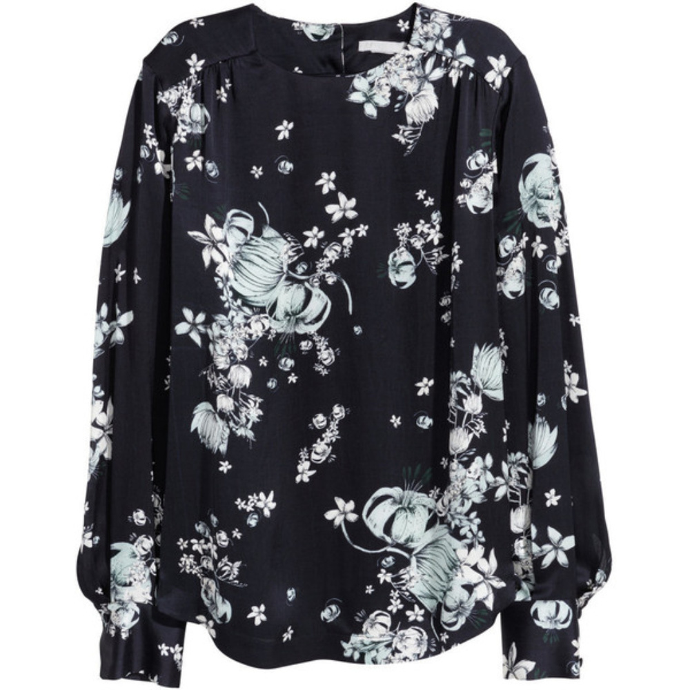 H&M beautiful long-sleeved blouse, size 6, NWT